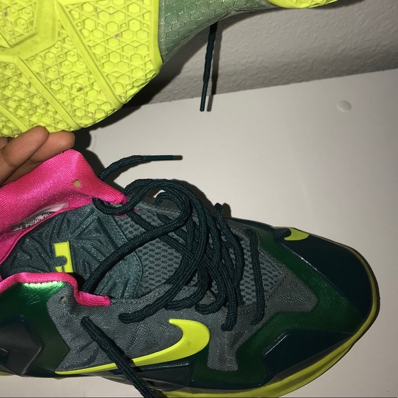 LeBron's - Picture 3 of 4